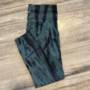 Lululemon leggings with pockets